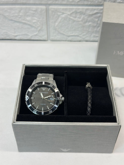 Emporio Armani Automatic Diver με ασημί μπρασελέ